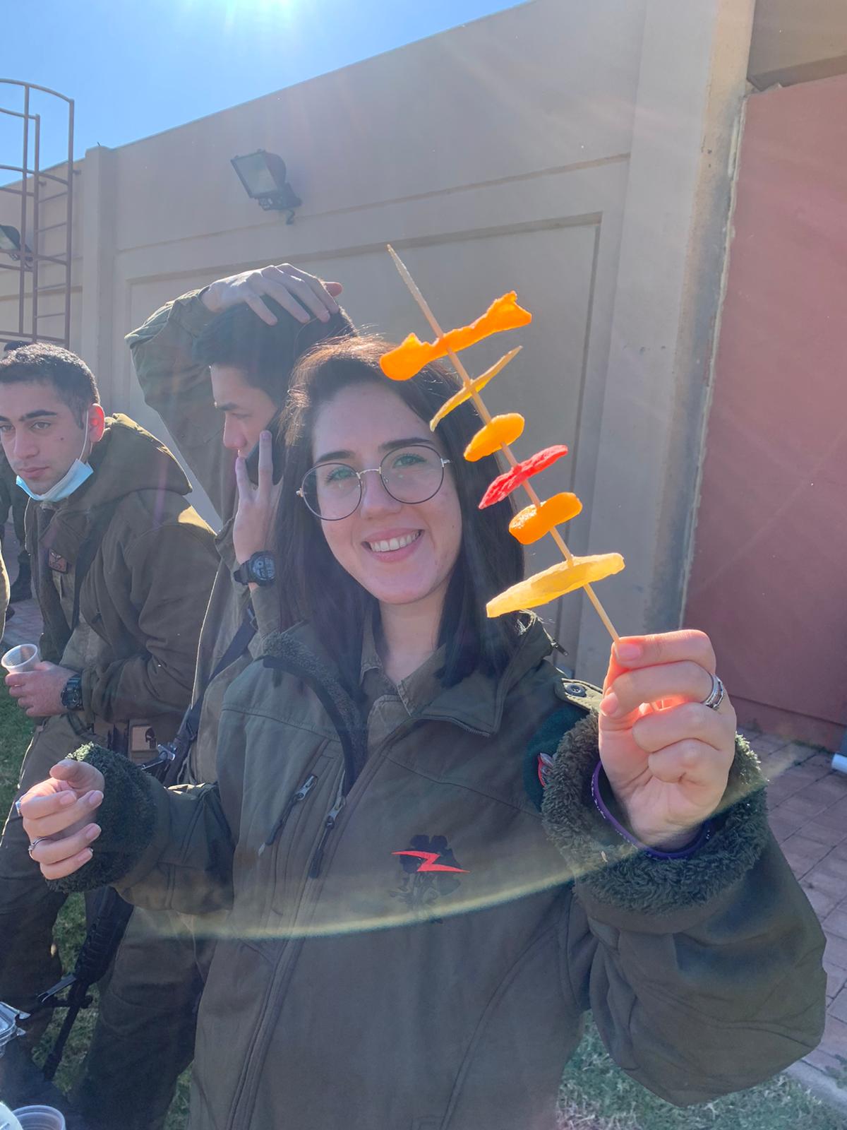 פעילות טו בשבט לחיילים