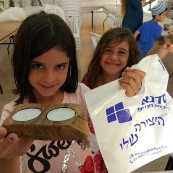 יצירת פמוטים בקקייטנה